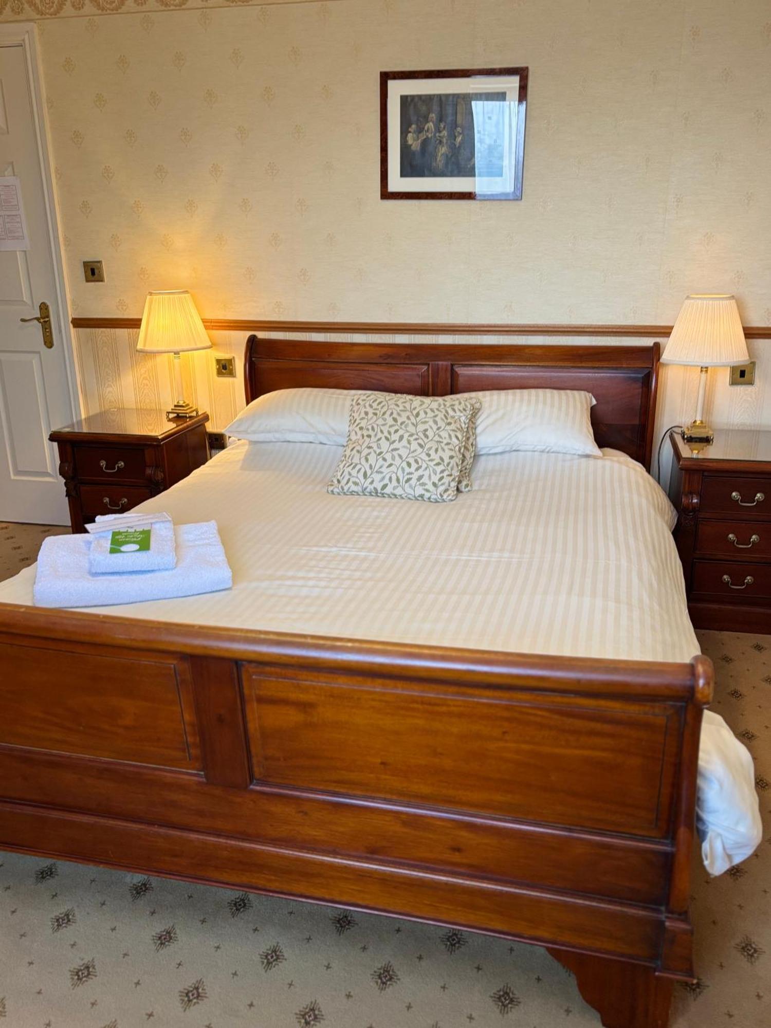 Albright Hussey Manor Hotel Hadnall Kültér fotó